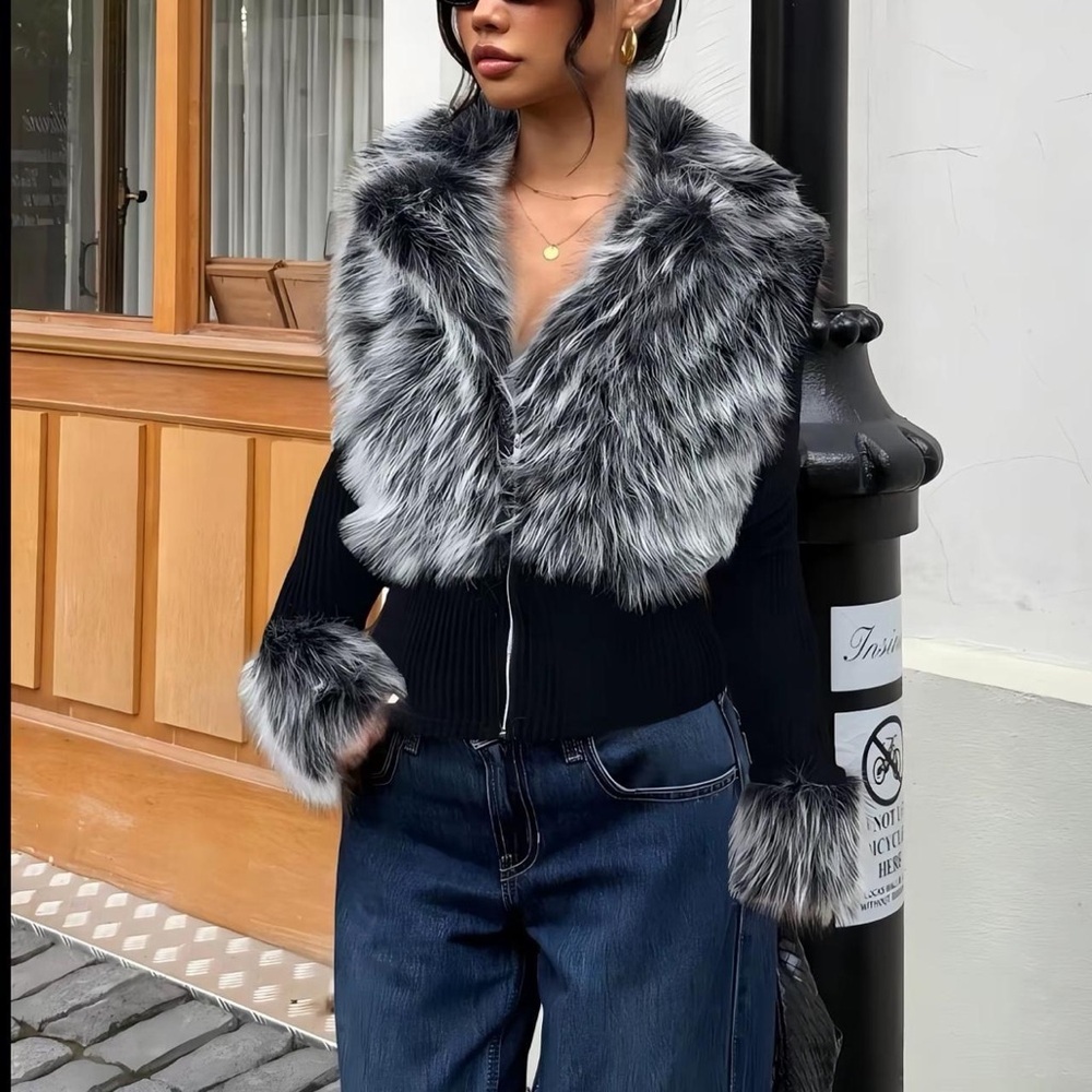 Faux Fur Trim Black Cropped Jacket with Gray Collar